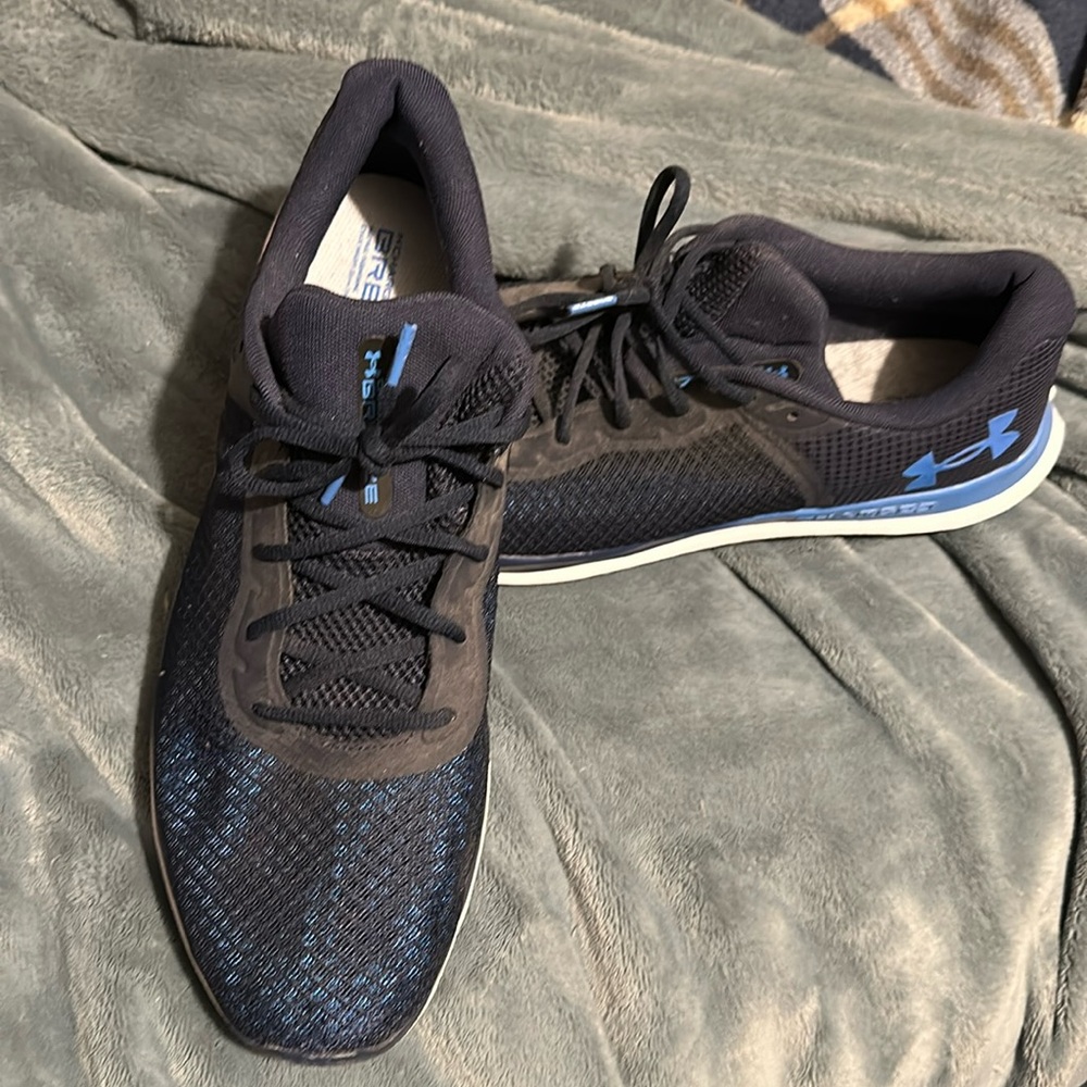Men’s size 15 Under Armour sneakers
